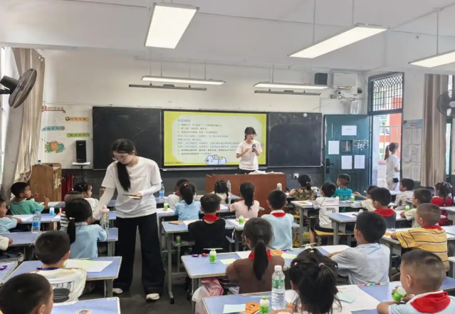 <b>沟通了解底层家长教育需求感知村庄教育开展的实在图景</b>